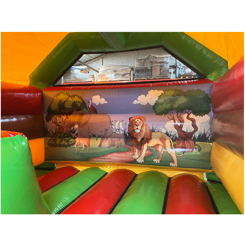 Achterwand met leeuw en olifant